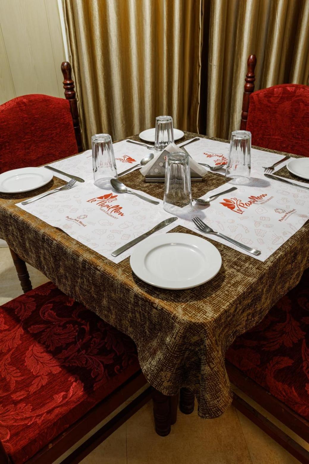 Paulson Park Hotel Kochi Dış mekan fotoğraf