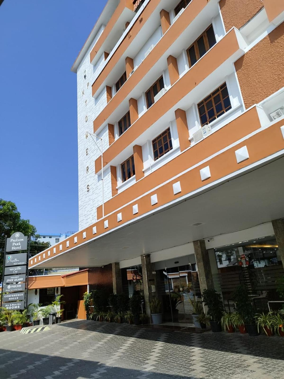 Paulson Park Hotel Kochi Dış mekan fotoğraf